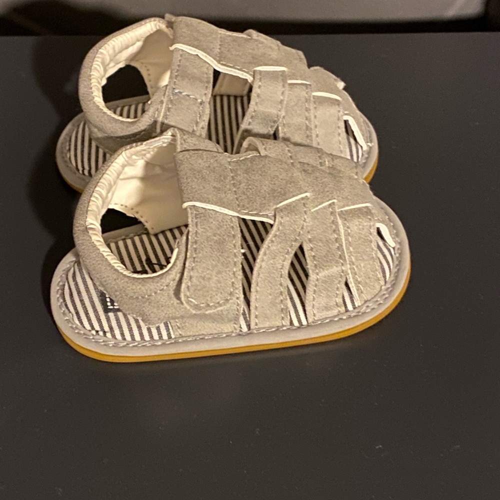 NWOT 0-6 Month Grey Suede Sandals